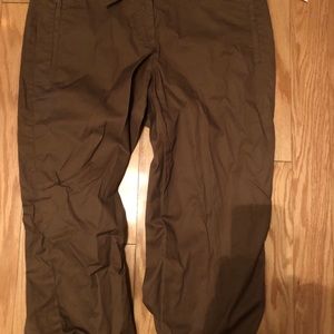 Brown ankle pants. NWT size 14